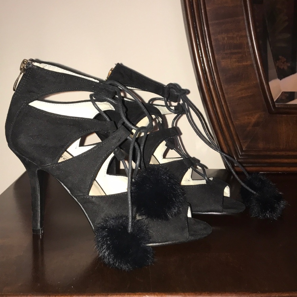 🛍 Glamorous, Size 6, Black, Suede Heels 🛍